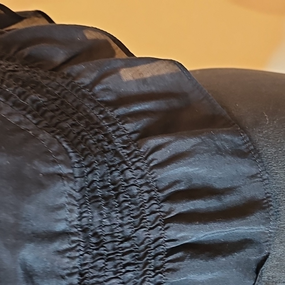 BCBGMAXAZRIA Ruffled Cotton Short-sleeve Ruffled Bolero Cropped Jacket - Picture 8 of 10